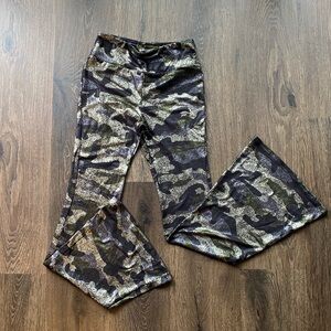 Metallic looking camo bell bottom/flare leggings.